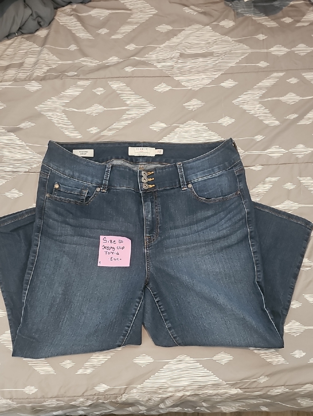 torrid Dark Blue Mid-Rise Jegging Crops with Triple-Button Waist
